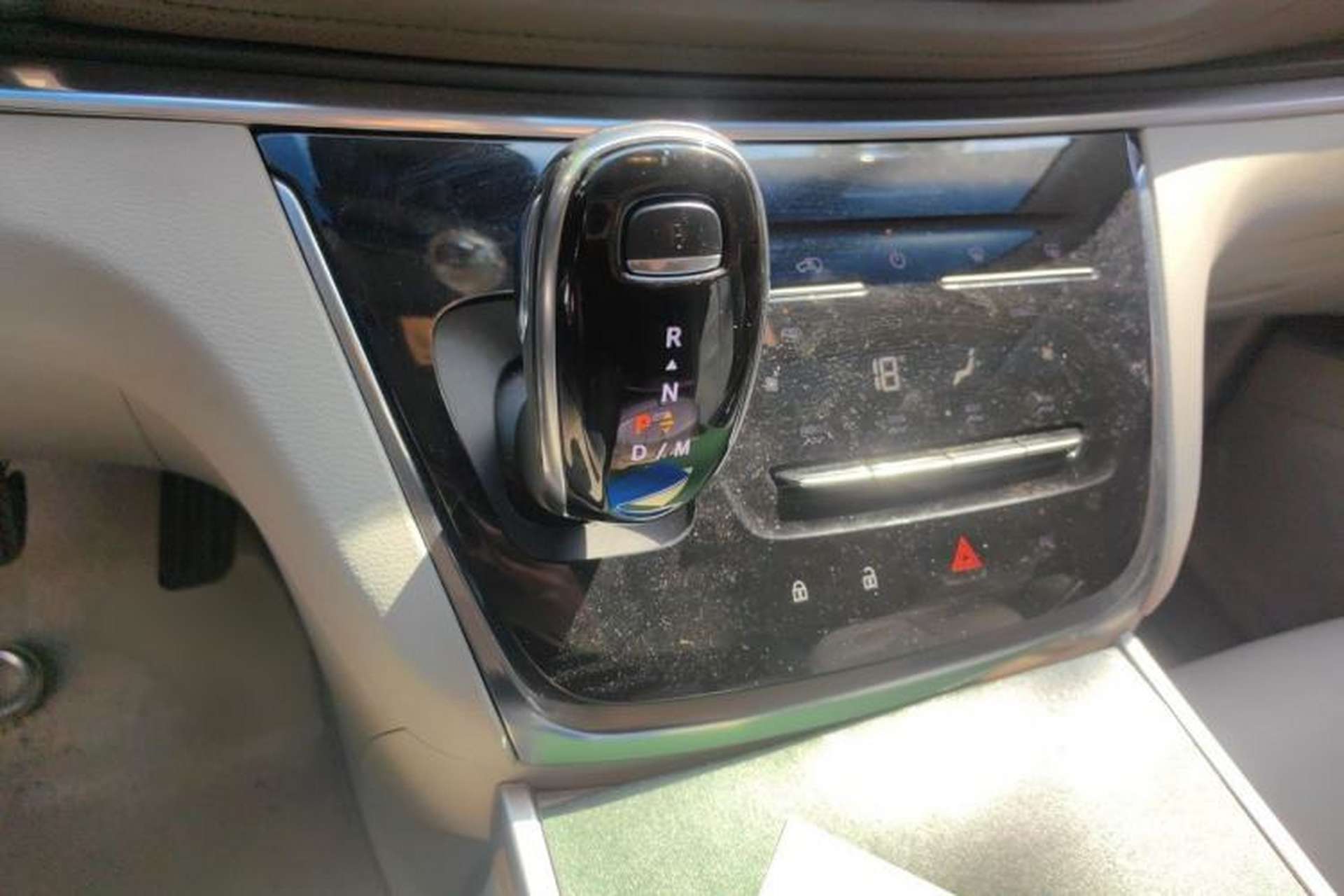 Used Buick GL8 2020 Land Business Class 652T Luxury Model Gear Lever