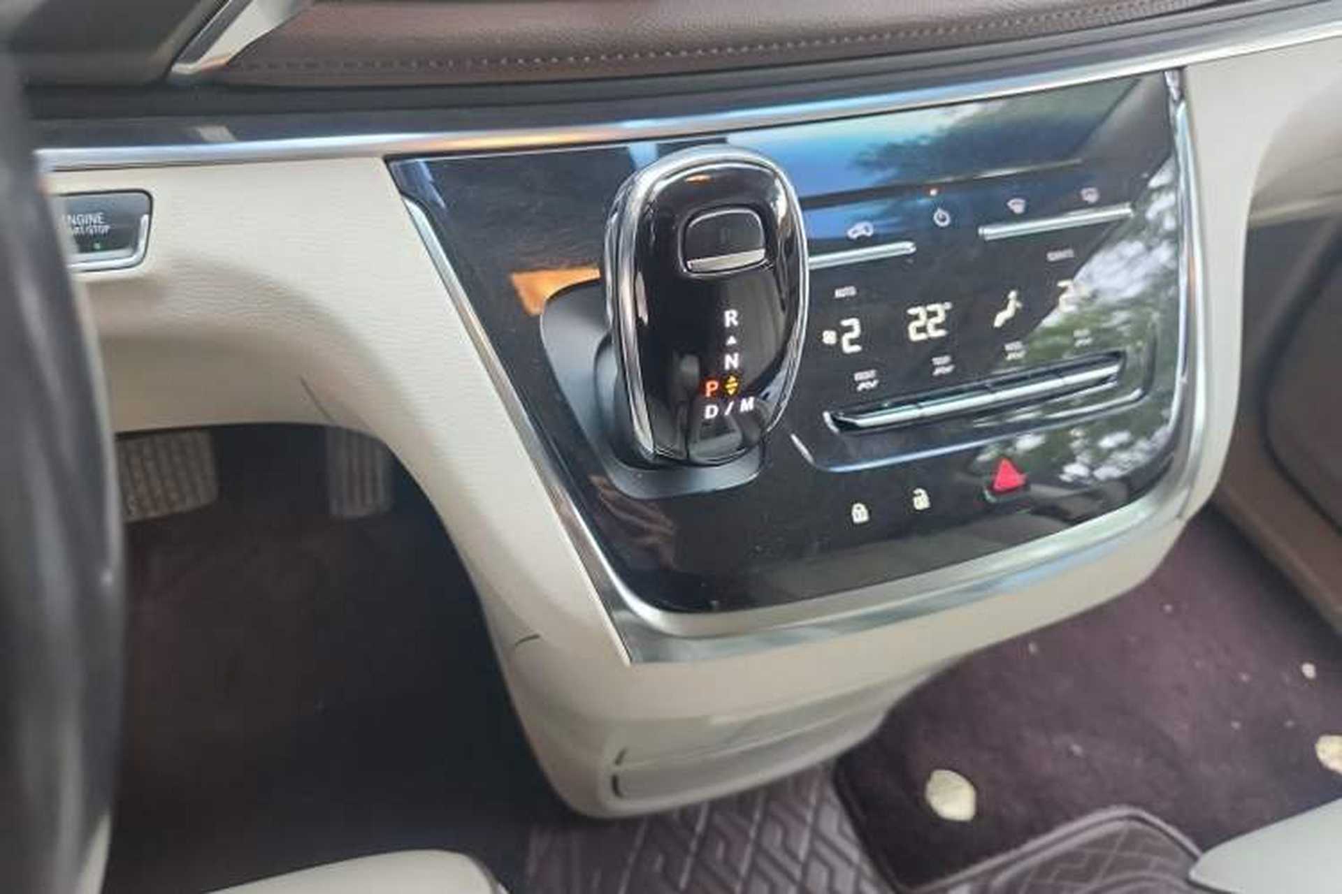Used Buick GL8 2020 Land Business Class 652T Luxury Model Gear Lever