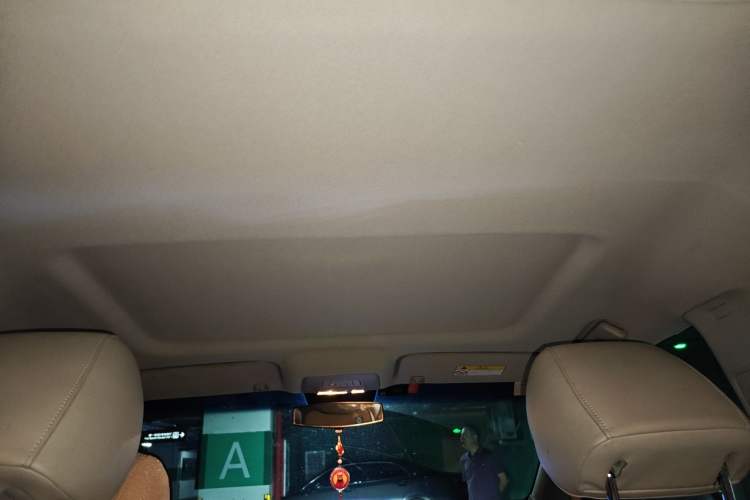 Used Buick GL8 2020 Land Cruiser Executive Class 652T Comfort Model Headliner