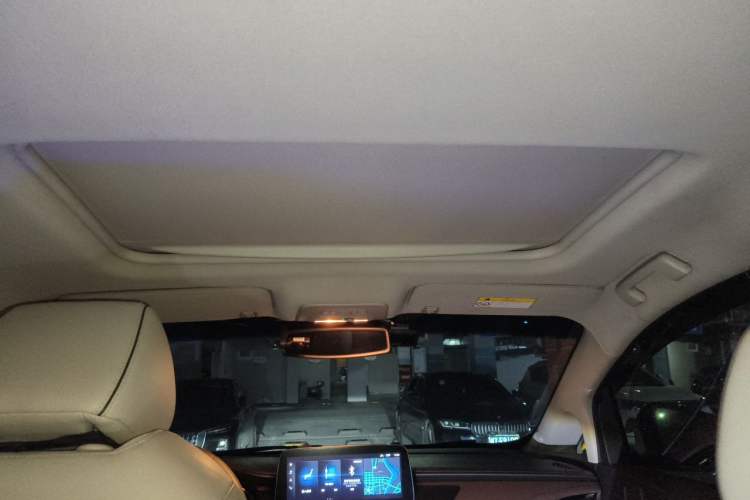 Used Buick GL8 2020 Land Business Class 652T Luxury Model Headliner