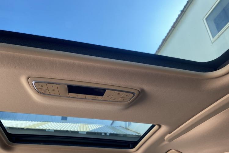 Used Buick GL8 2020 ES Land Cruiser 653T Luxury Model Headliner
