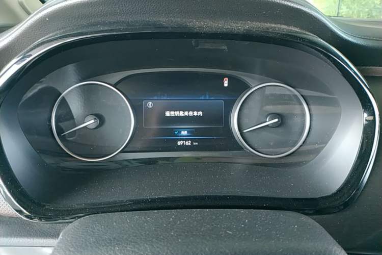 Used Buick GL8 2020 Land Cruiser Executive Class 652T Comfort Model Instrument Cluster