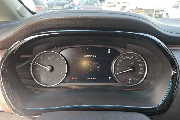 Used Buick GL8 2020 Land Cruiser Executive Class 652T Comfort Model Instrument Cluster