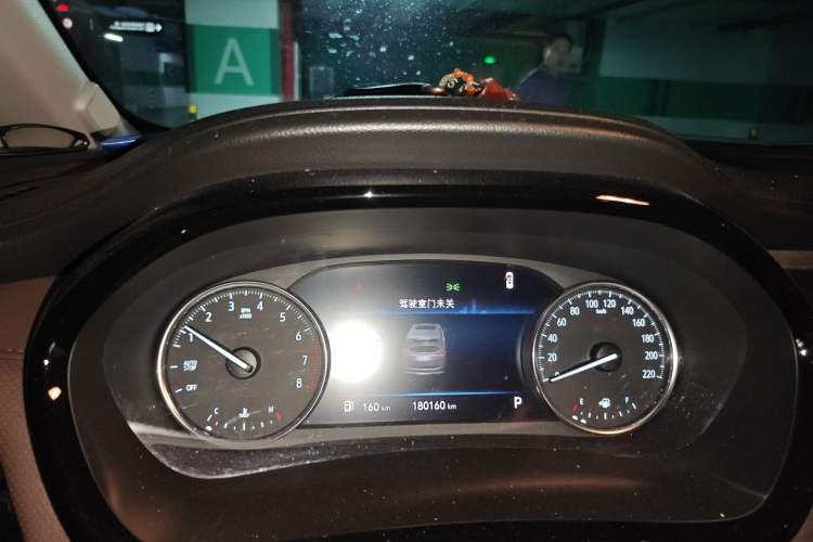 Used Buick GL8 2020 Land Cruiser Executive Class 652T Comfort Model Instrument Cluster