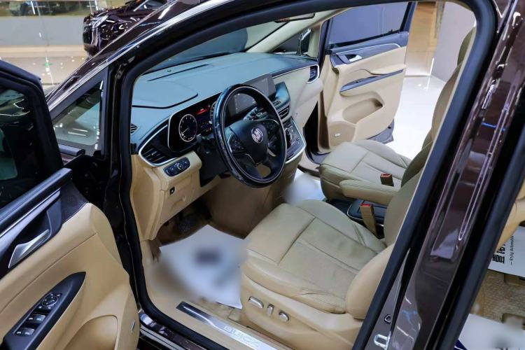 Used Buick GL8 2020 ES Land Cruiser 653T Flagship Model Interior 1