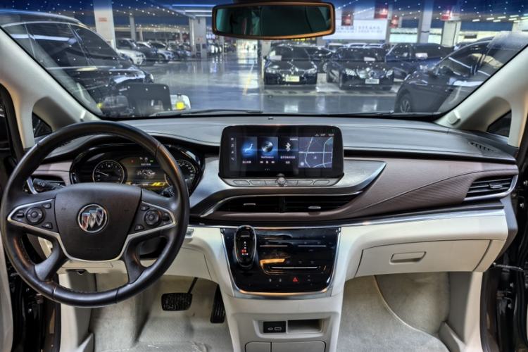Used Buick GL8 2020 Land Business Class 652T Luxury Model Interior 10