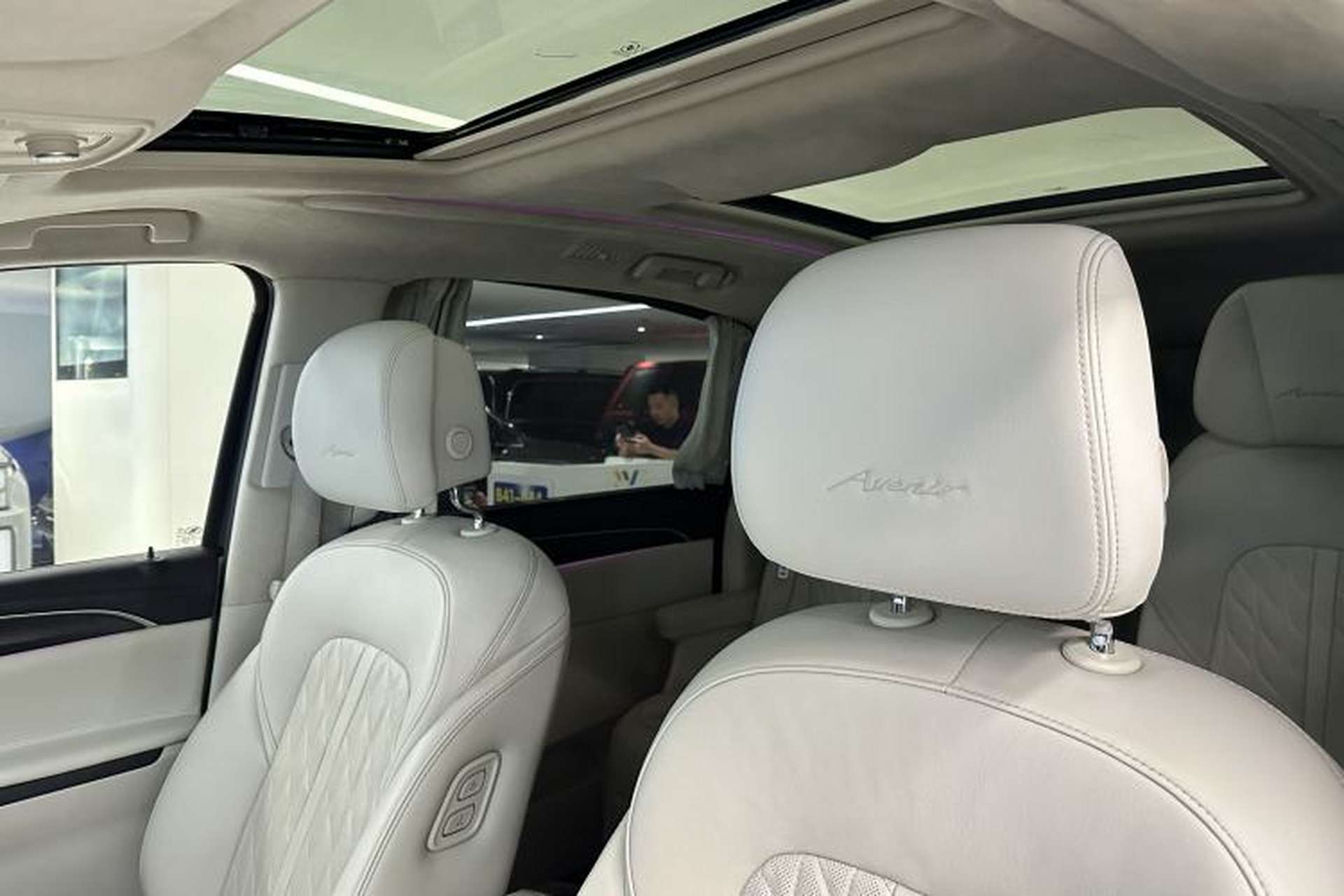 Used Buick GL8 2020 Avenir Avia Six-Seat Deluxe Edition Interior 12