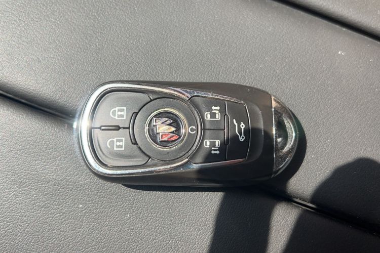 Used Buick GL8 2020 ES Land Cruiser 653T Flagship Model Interior 15