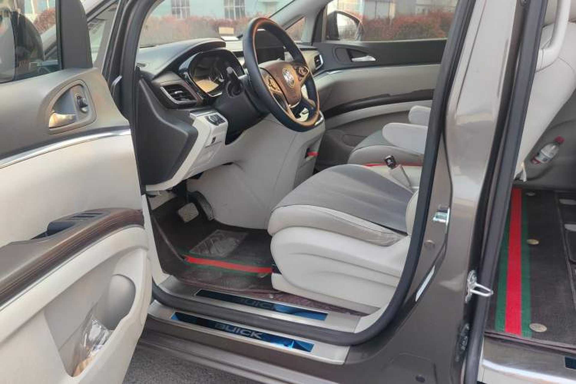 Used Buick GL8 2020 Land Business Class 652T Luxury Model Interior 2