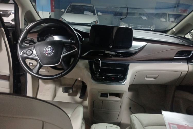 Used Buick GL8 2020 Land Business Class 652T Premium Model Interior 2