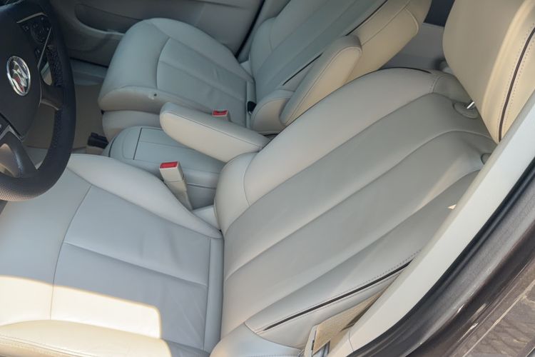 Used Buick GL8 2020 Land Business Class 652T Luxury Model Interior 2