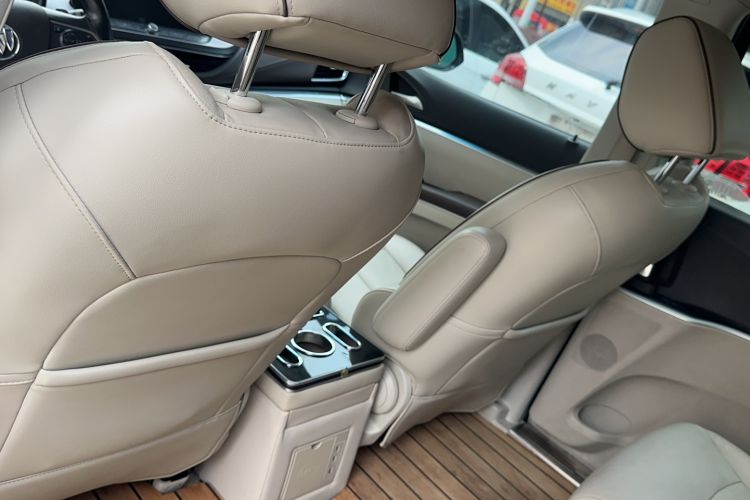 Used Buick GL8 2020 Land Business Class 652T Luxury Model Interior 3