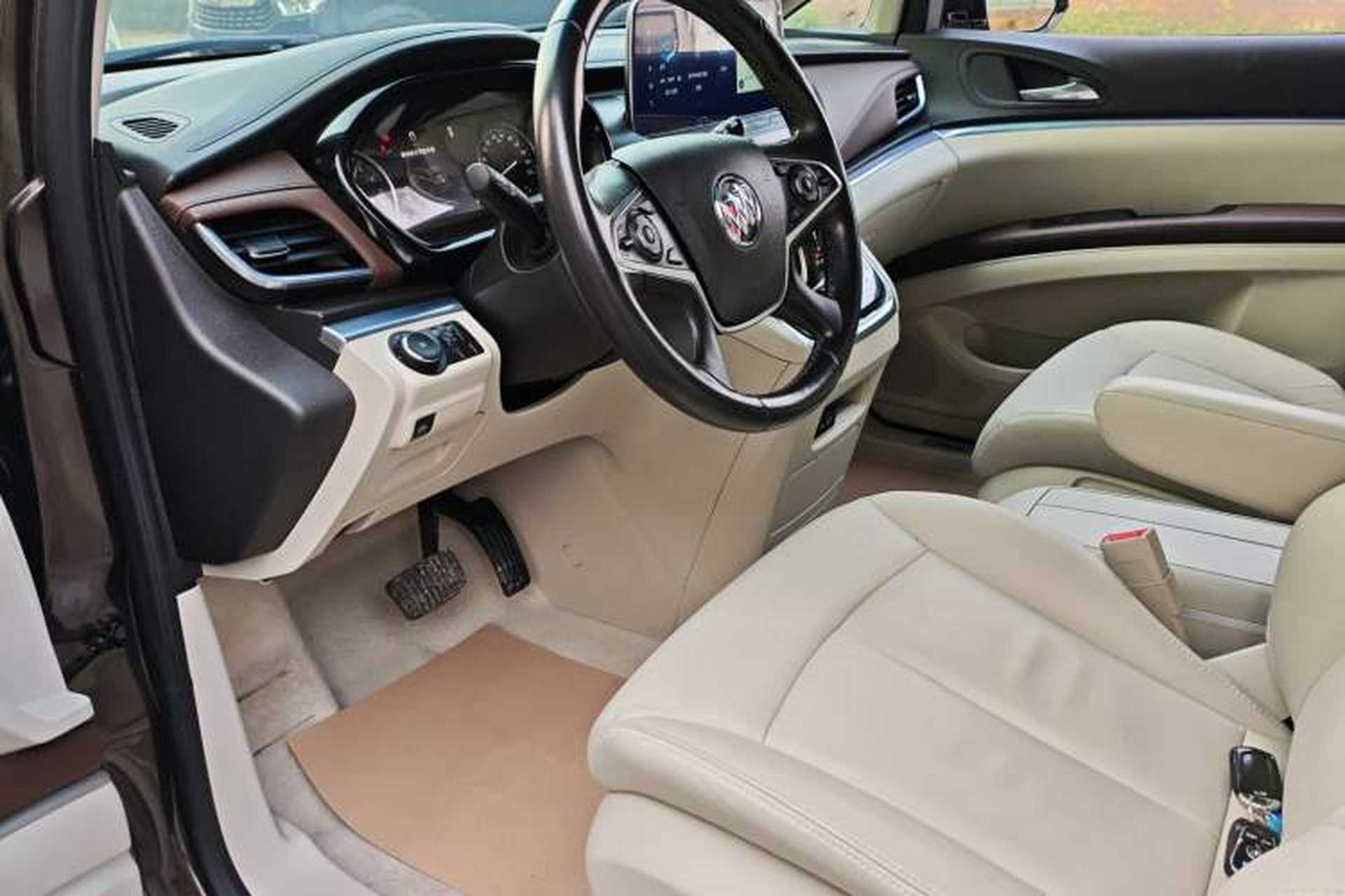 Used Buick GL8 2020 Land Business Class 652T Premium Model Interior 3