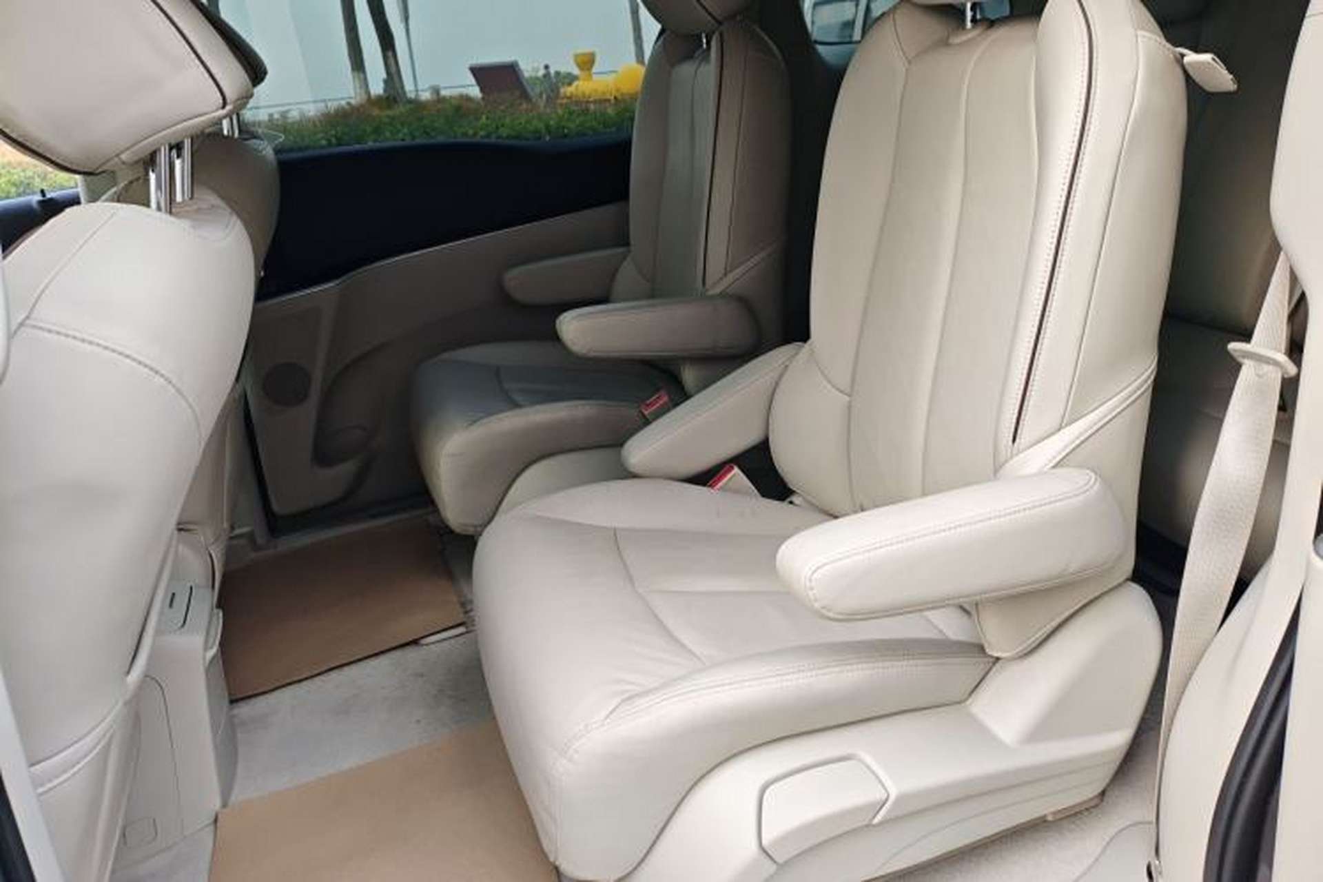 Used Buick GL8 2020 Land Business Class 652T Premium Model Interior 4