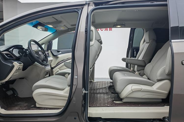 Used Buick GL8 2020 Land Cruiser Executive Class 652T Comfort Model Interior 5