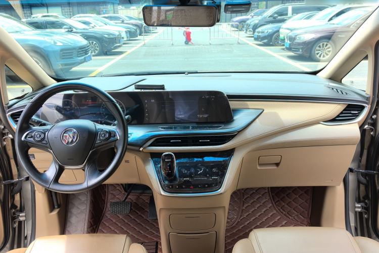 Used Buick GL8 2020 ES Land Cruiser 653T Luxury Model Interior 6
