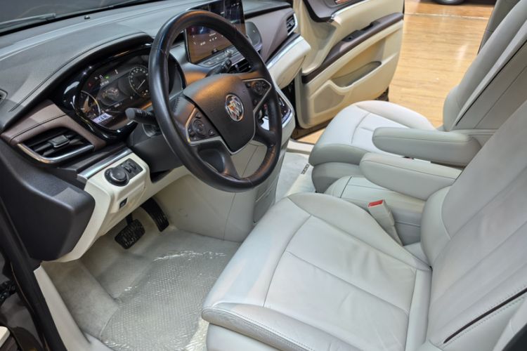 Used Buick GL8 2020 Land Business Class 652T Luxury Model Interior 9