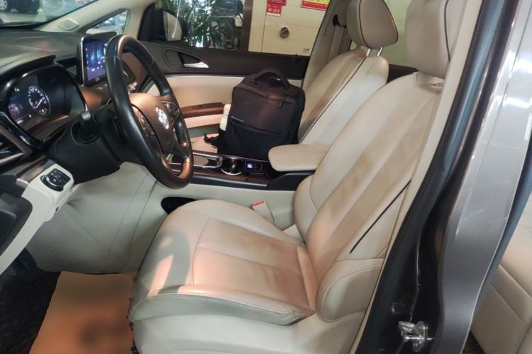 Used Buick GL8 2020 Land Business Class 652T Luxury Model Left Front Seat