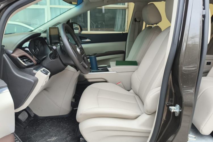 Used Buick GL8 2020 Land Cruiser Executive Class 652T Comfort Model Left Front Seat