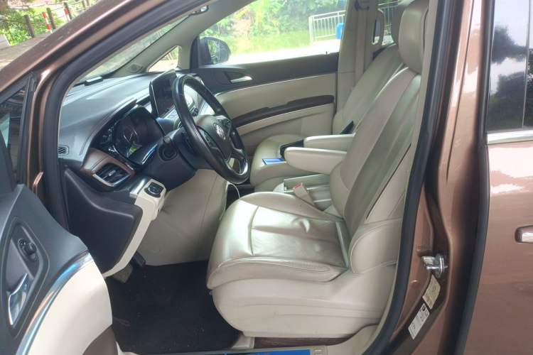 Used Buick GL8 2020 Land Business Class 652T Luxury Model Left Front Seat