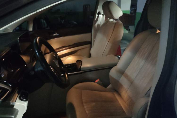 Used Buick GL8 2020 Land Business Class 652T Luxury Model Left Front Seat