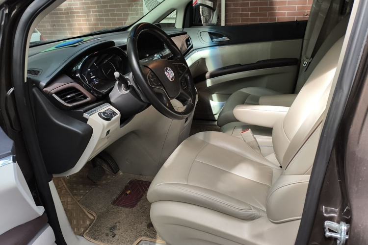 Used Buick GL8 2020 Land Business Class 652T Luxury Model Left Front Seat