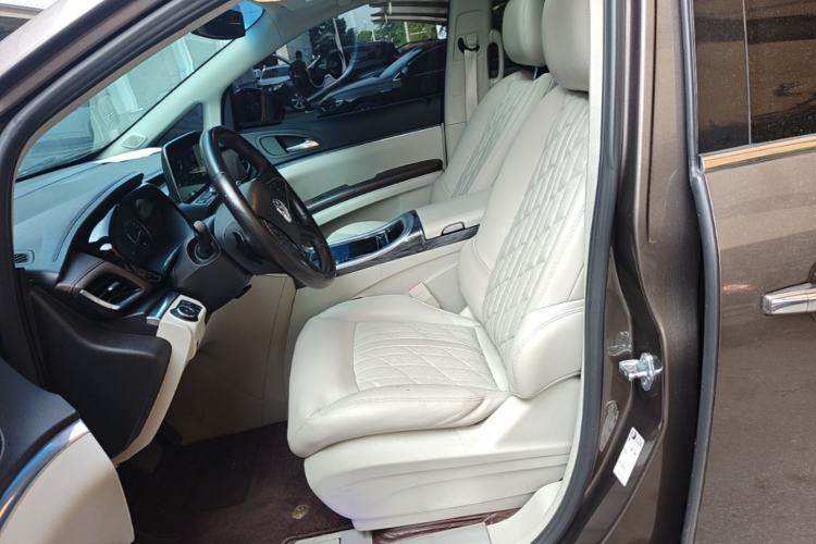 Used Buick GL8 2020 Land Business Class 652T Luxury Model Left Front Seat