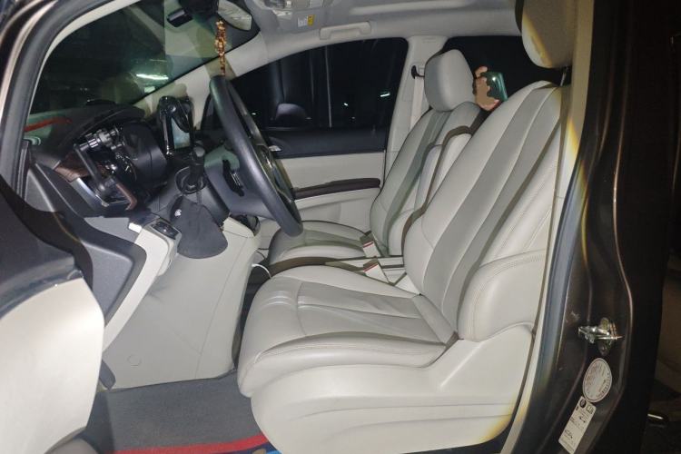 Used Buick GL8 2020 Land Cruiser Executive Class 652T Comfort Model Left Front Seat
