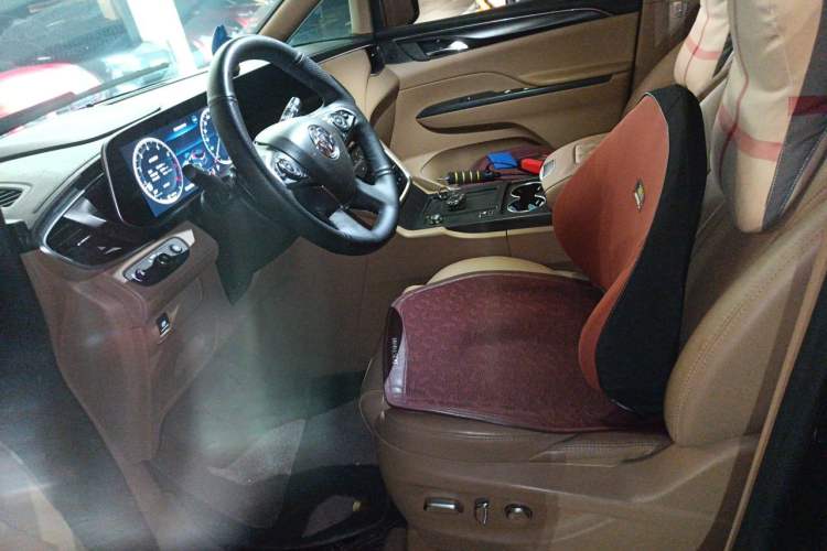 Used Buick GL8 2020 ES Land Cruiser 653T Luxury Model Left Front Seat