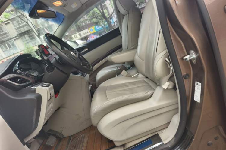 Used Buick GL8 2020 Land Business Class 652T Luxury Model Left Front Seat