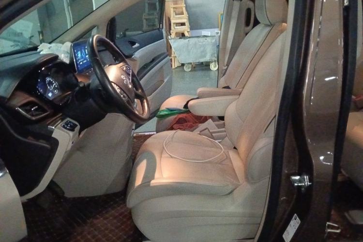 Used Buick GL8 2020 Land Business Class 652T Premium Model Left Front Seat