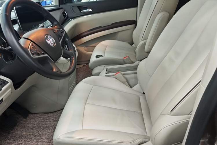 Used Buick GL8 2020 Land Business Class 652T Premium Model Left Front Seat