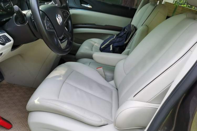 Used Buick GL8 2020 Land Business Class 652T Luxury Model Left Front Seat