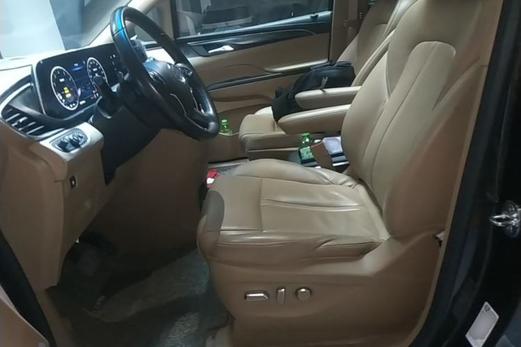 Used Buick GL8 2020 ES Land Cruiser 653T Luxury Model Left Front Seat