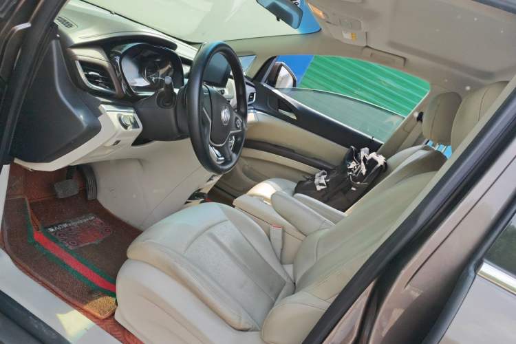 Used Buick GL8 2020 Land Cruiser Executive Class 652T Comfort Model Left Front Seat