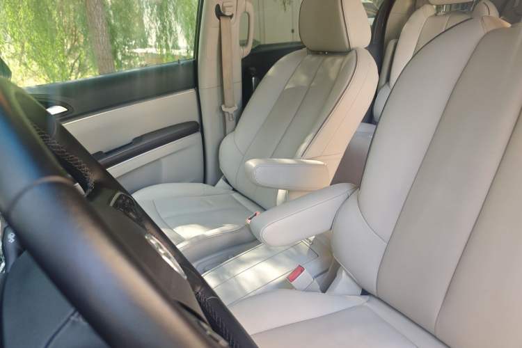 Used Buick GL8 2020 Land Business Class 652T Premium Model Left Front Seat