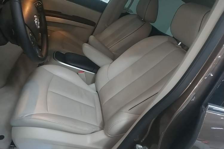 Used Buick GL8 2020 Land Business Class 652T Luxury Model Left Front Seat