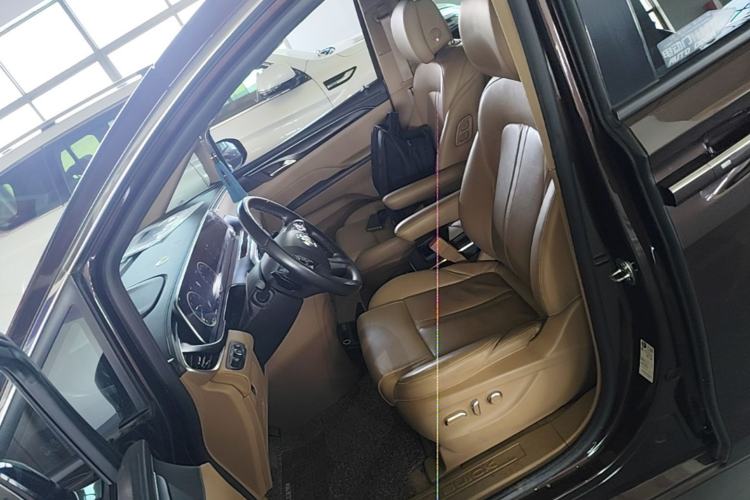 Used Buick GL8 2020 ES Land Cruiser 653T Luxury Model Left Front Seat