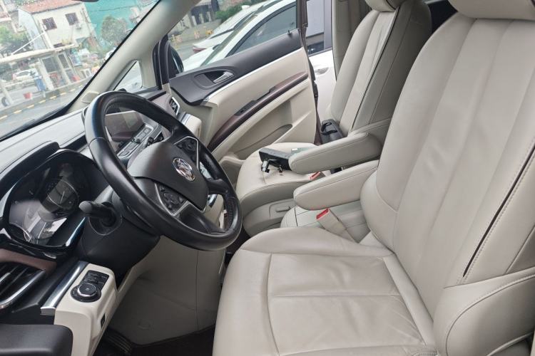 Used Buick GL8 2020 Land Business Class 652T Premium Model Left Front Seat