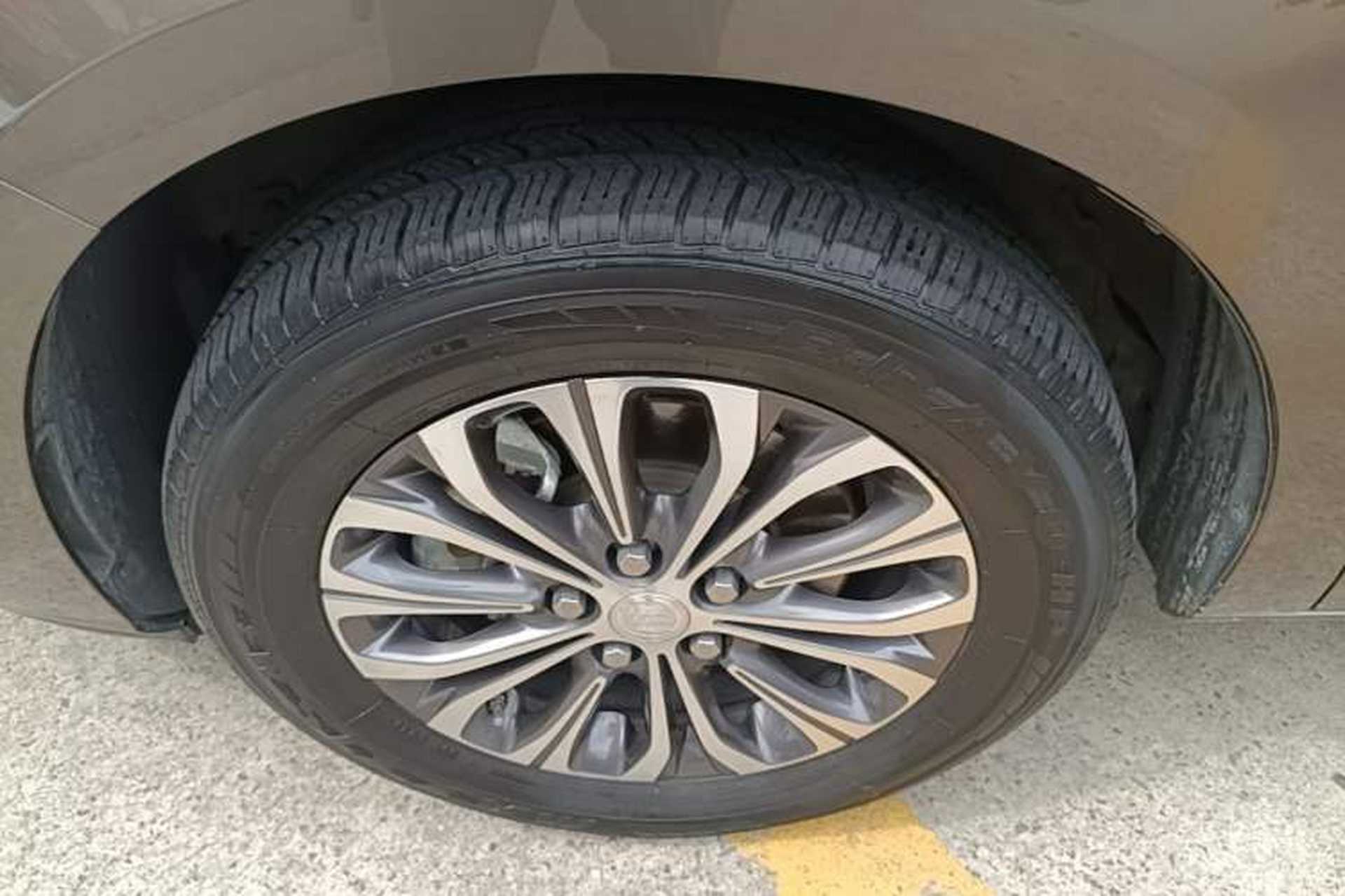 Used Buick GL8 2020 Land Business Class 652T Luxury Model Left Front Wheel Hub