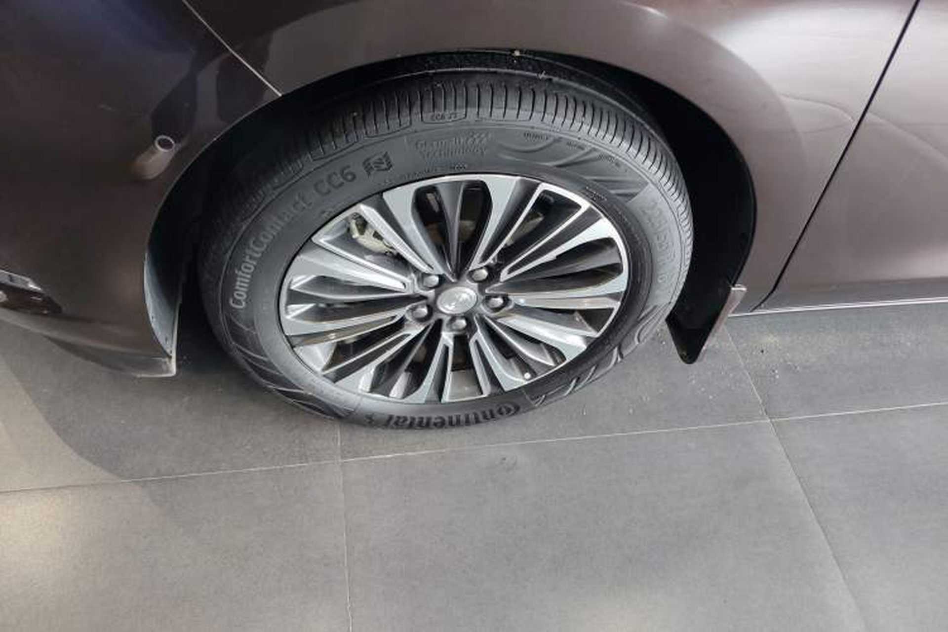 Used Buick GL8 2020 ES Land Cruiser 653T Luxury Model Left Front Wheel Hub