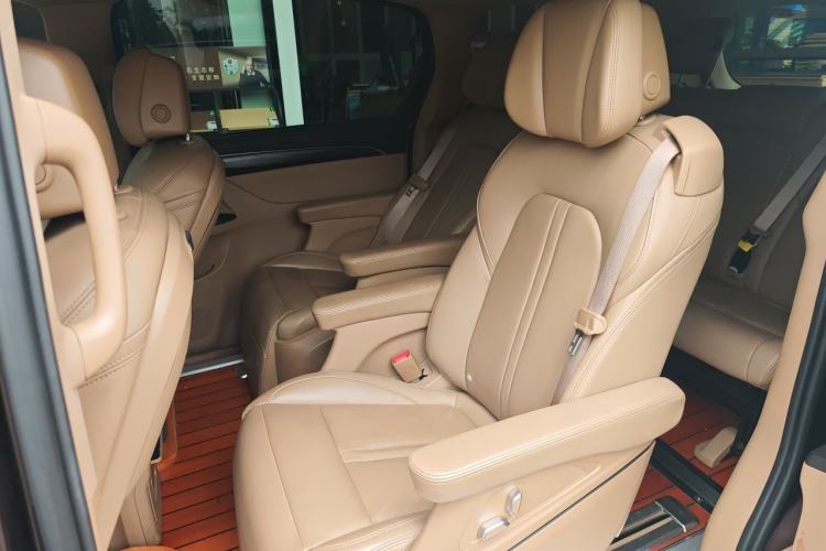 Used Buick GL8 2020 ES Land Cruiser 653T Luxury Model Left Rear Seat
