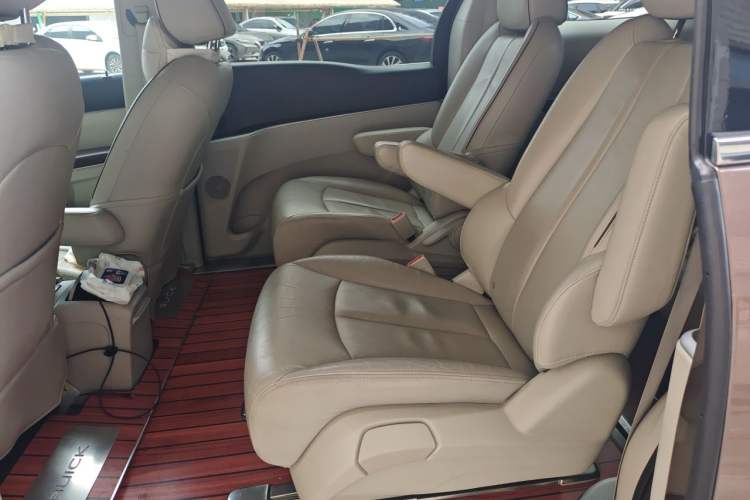 Used Buick GL8 2020 Land Business Class 652T Luxury Model Left Rear Seat
