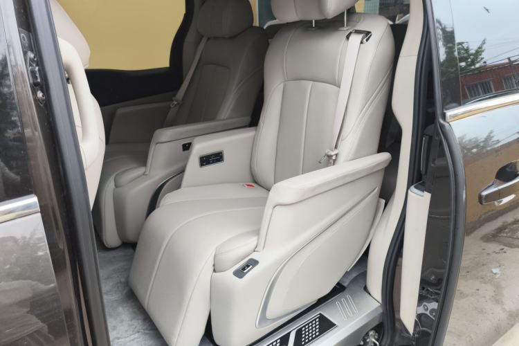 Used Buick GL8 2020 Land Cruiser Executive Class 652T Comfort Model Left Rear Seat
