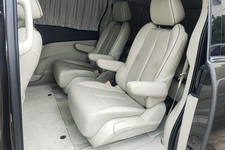 Used Buick GL8 2020 Land Business Class 652T Luxury Model Left Rear Seat