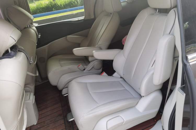 Used Buick GL8 2020 Land Business Class 652T Luxury Model Left Rear Seat