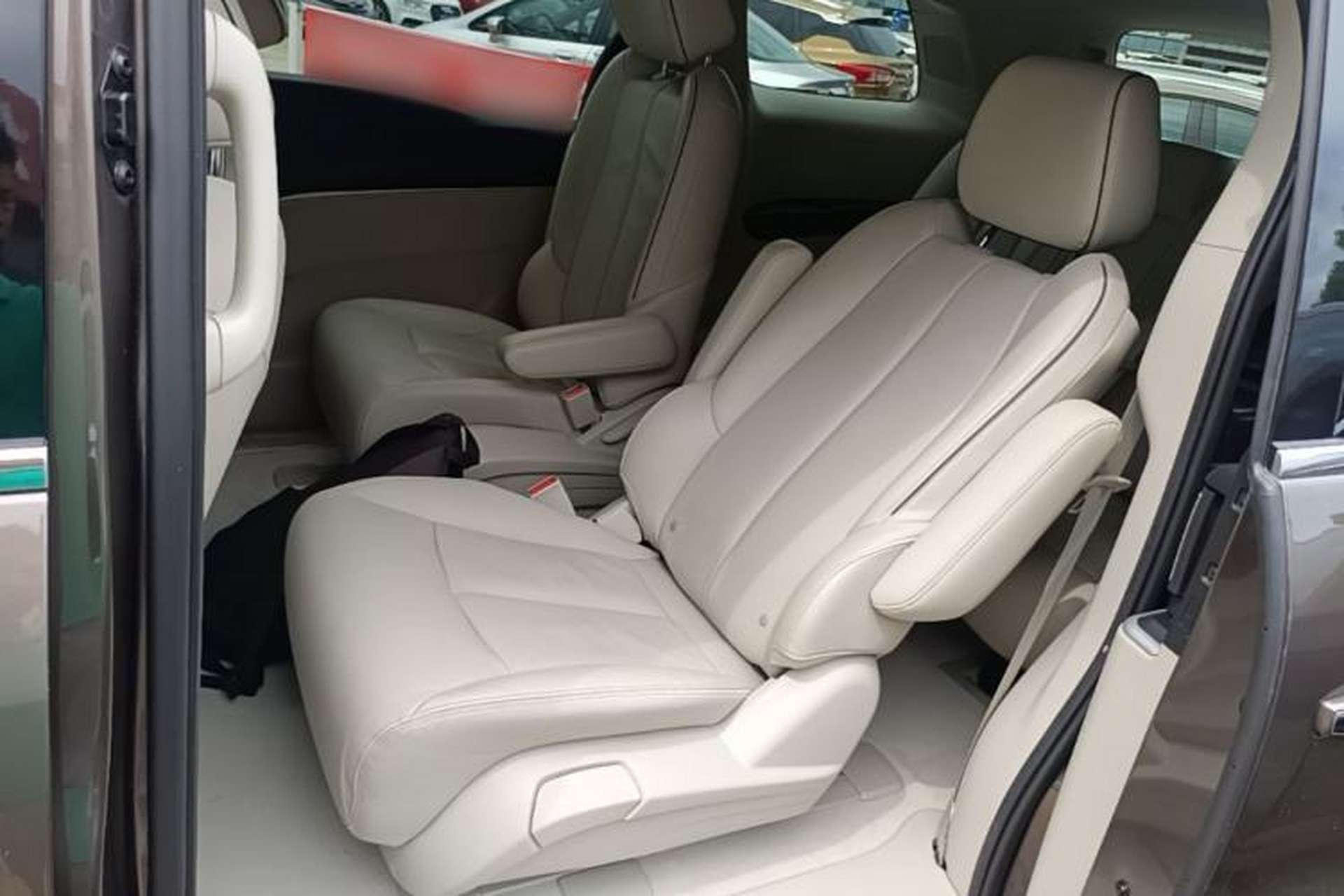 Used Buick GL8 2020 Land Business Class 652T Luxury Model Left Rear Seat