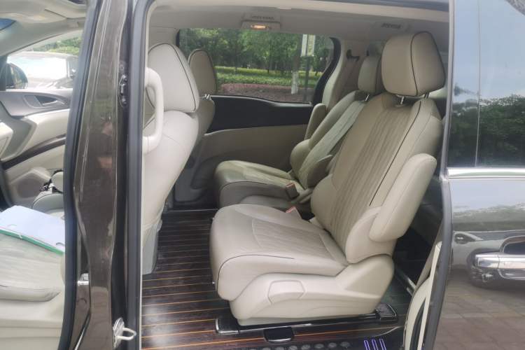 Used Buick GL8 2020 Land Business Class 652T Luxury Model Left Rear Seat