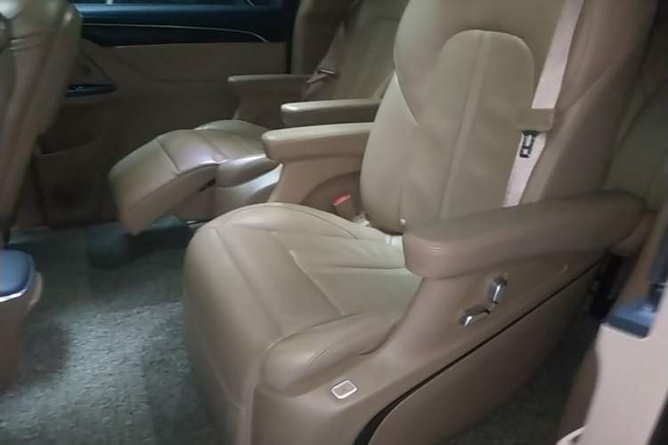 Used Buick GL8 2020 ES Land Cruiser 653T Luxury Model Left Rear Seat