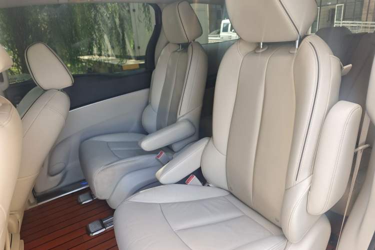 Used Buick GL8 2020 Land Business Class 652T Premium Model Left Rear Seat